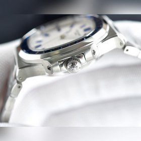 PATEK PHILIPPE Пэтэк Филипп Серия цветных квадратных бриллиантов 