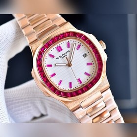 PATEK PHILIPPE Пэтэк Филипп Серия цветных квадратных бриллиантов 