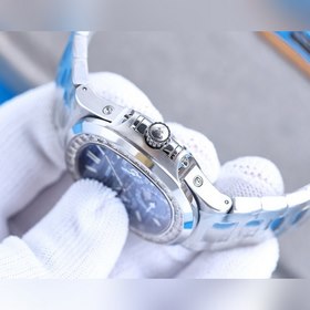 Patek Philippe 5740/1G-001 — первый сложный часовой механизм Naut