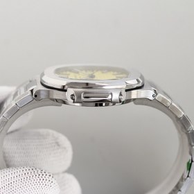 Совместная коллекция Patek Philippe и Tiffany — Nautilus в синем 