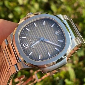 Patek Philippe Женские часы Nautilus 324SC с 29 бриллиантами