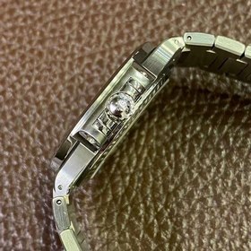 Patek Philippe Женские часы Nautilus 324SC с 29 бриллиантами