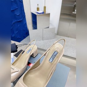 PRADA Весенняя коллекция на толстом каблуке Необходимость для б