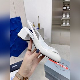 PRADA Весенняя коллекция на толстом каблуке Необходимое приобре