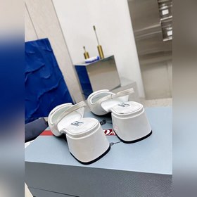 PRADA Весенняя коллекция на толстом каблуке Необходимое приобре
