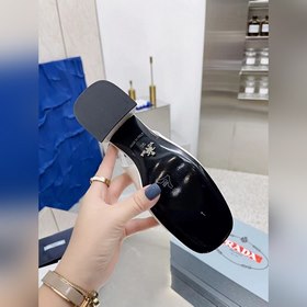 PRADA Весенняя коллекция на толстом каблуке Необходимое приобре