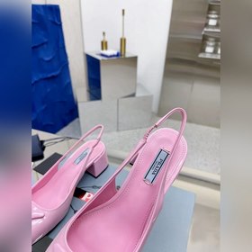 PRADA Весенняя коллекция на толстом каблуке Необходимое приобрет