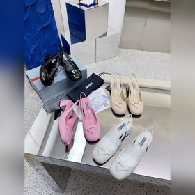 PRADA Весенняя коллекция на толстом каблуке Необходимое приобрет