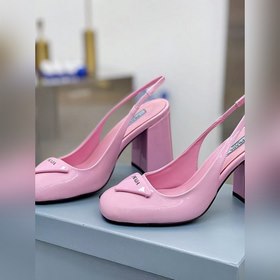 PRADA Весенняя коллекция на толстом каблуке Необходимый элемент