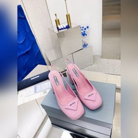 PRADA Весенняя коллекция на толстом каблуке Необходимый элемент 