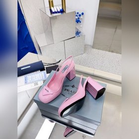 PRADA Весенняя коллекция на толстом каблуке Необходимый элемент 