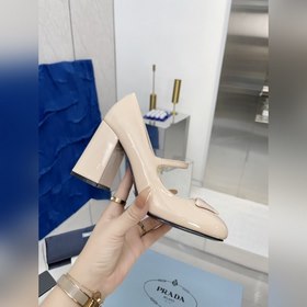 PRADA Ранневесенняя коллекция на подиуме. Серия на толстом каблу