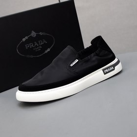 Prada Прада Воздухопроницаемые кеды Верх из удобной дышащей ткани