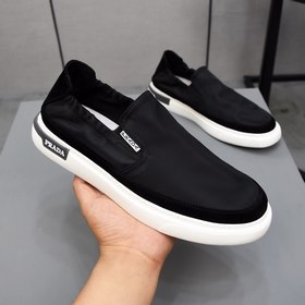 Prada Прада Воздухопроницаемые кеды Верх из удобной дышащей ткани