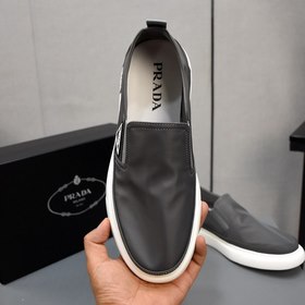 Prada Прада Воздухопроницаемые туфли Верх изготовлен из удобной д