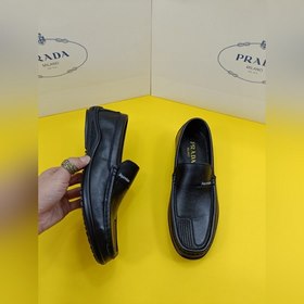 PRADA Мягкие туфли с мягкой подошвой и пуговицами. Модные туфли 