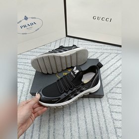 PRADA Новые кроссовки из трикотажа на все сезоны Итальянский им
