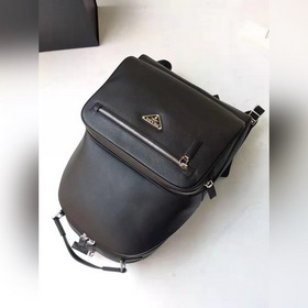 Рюкзак PRADA, модель 2VZ032 Изготовлен из импортной кожи Saffian