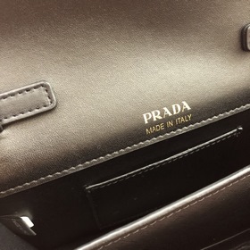 Женская сумка через плечо PRADA Кожа Saffiano, съемный регулируем