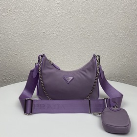 Нейлоновая сумка Prada Hobo, модель： 1BH204 Сеть сестричек-блогер