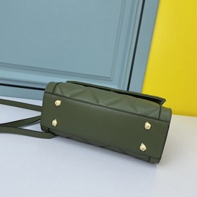 Вышитая сумка PRADA Модель： 2126 Объемный, с безупречным фирмен