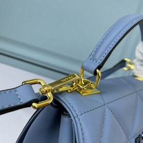 Вышитая сумка PRADA Модель： 2126 Объемный, с безупречным фирмен