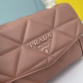 Вышитая сумка PRADA Модель： 2126 Объемный, с безупречным фирмен