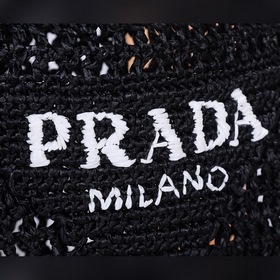 PRADA Сумка-тоут из волокна кокосового ореха, модель 1BG393 Эта 