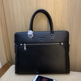 PRADA Новая мужская сумка из импортной кожи, модель： 690-1 Италья