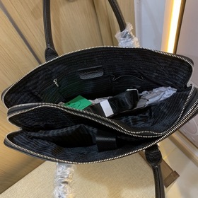 PRADA Новая мужская сумка из импортной кожи, модель： 690-1 Италья