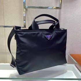 PRADA Неуниверсальная сумка для документов, модель 1BG876 Изготов