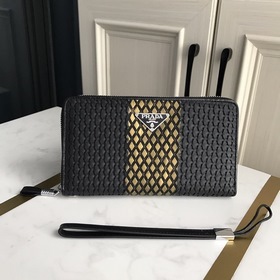 Prada Ручная сумка Изготовлена из высококачественных материалов.