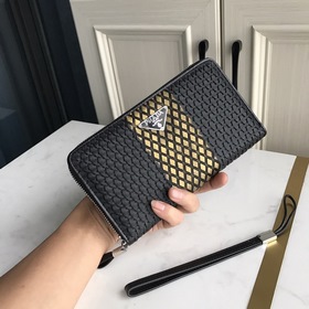 Prada Ручная сумка Изготовлена из высококачественных материалов. 
