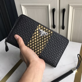 Prada Ручная сумка Изготовлена из высококачественных материалов. 