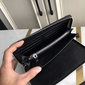 Prada Ручная сумка Изготовлена из высококачественных материалов. 