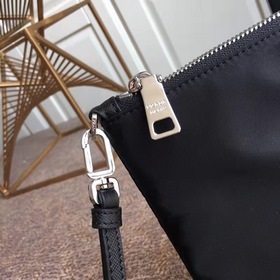 Мужская сумка PRADA, модель 2NH006, треугольный логотип. Изготовл