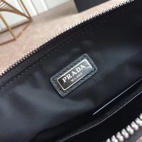 Мужская сумка PRADA, модель 2NH006, треугольный логотип. Изготовл