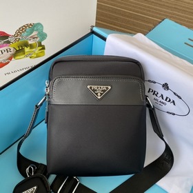 PRADA Весенняя сумка через плечо  Модель： 8532-3 Изготовлена с и