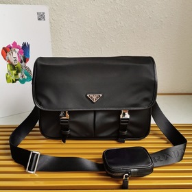 Новая мужская сумка через плечо PRADA, модель 2VD768 Эта сумка из