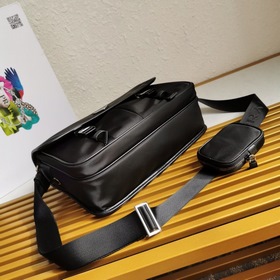 Новая мужская сумка через плечо PRADA, модель 2VD768 Эта сумка из