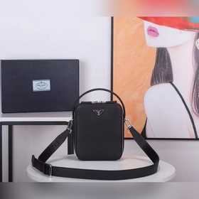 Мужская сумка через плечо PRADA весна-лето, модель Brique, артику