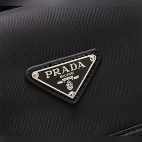 Сумка Prada через плечо, модель 2VH269 Импортированная из Южной 