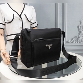 Сумка Prada для повседневного использования, модель 1BC0909 Импо