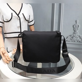 Сумка Prada для повседневного использования, модель 1BC0909 Импо