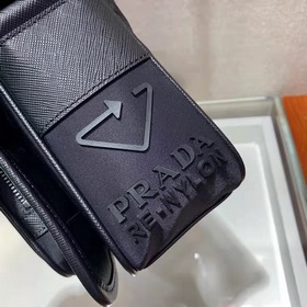 PRADA Новая сумка-почтальон, модель 2VD041 Эта сумка через плечо 