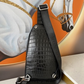 Мужская сумка PRADA из кожи бычка, модель 6056 Незаменимый аксесс