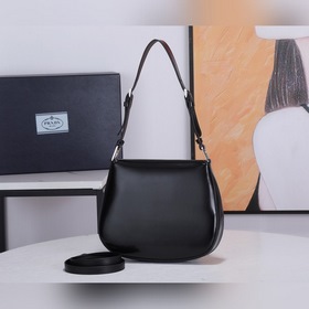 PRADA Новая подержанная сумка под мышку/большая сумка с клапаном