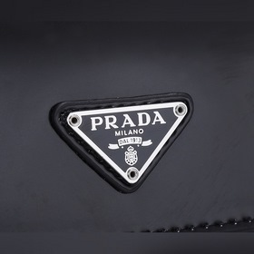 PRADA Новая подержанная сумка под мышку/большая сумка с клапаном