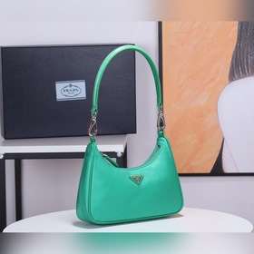PRADA сумка Hobo с ручкой из кожи с крокодиловым узором, модель 1