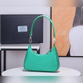 PRADA сумка Hobo с ручкой из кожи с крокодиловым узором, модель 1